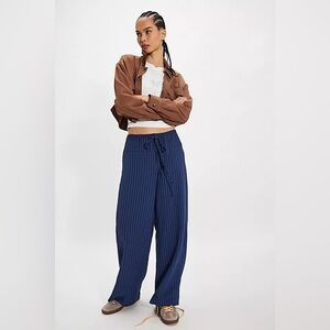 NWT Free People Hudson Canyon pinstripe trousers in Navy